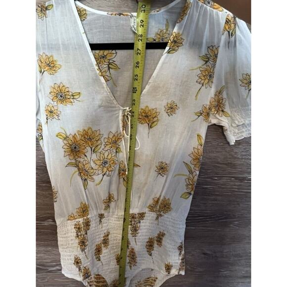 Intimately Free People Bodysuit Small White Yellow Floral Sunflower Cotton - Picture 3 of 3
